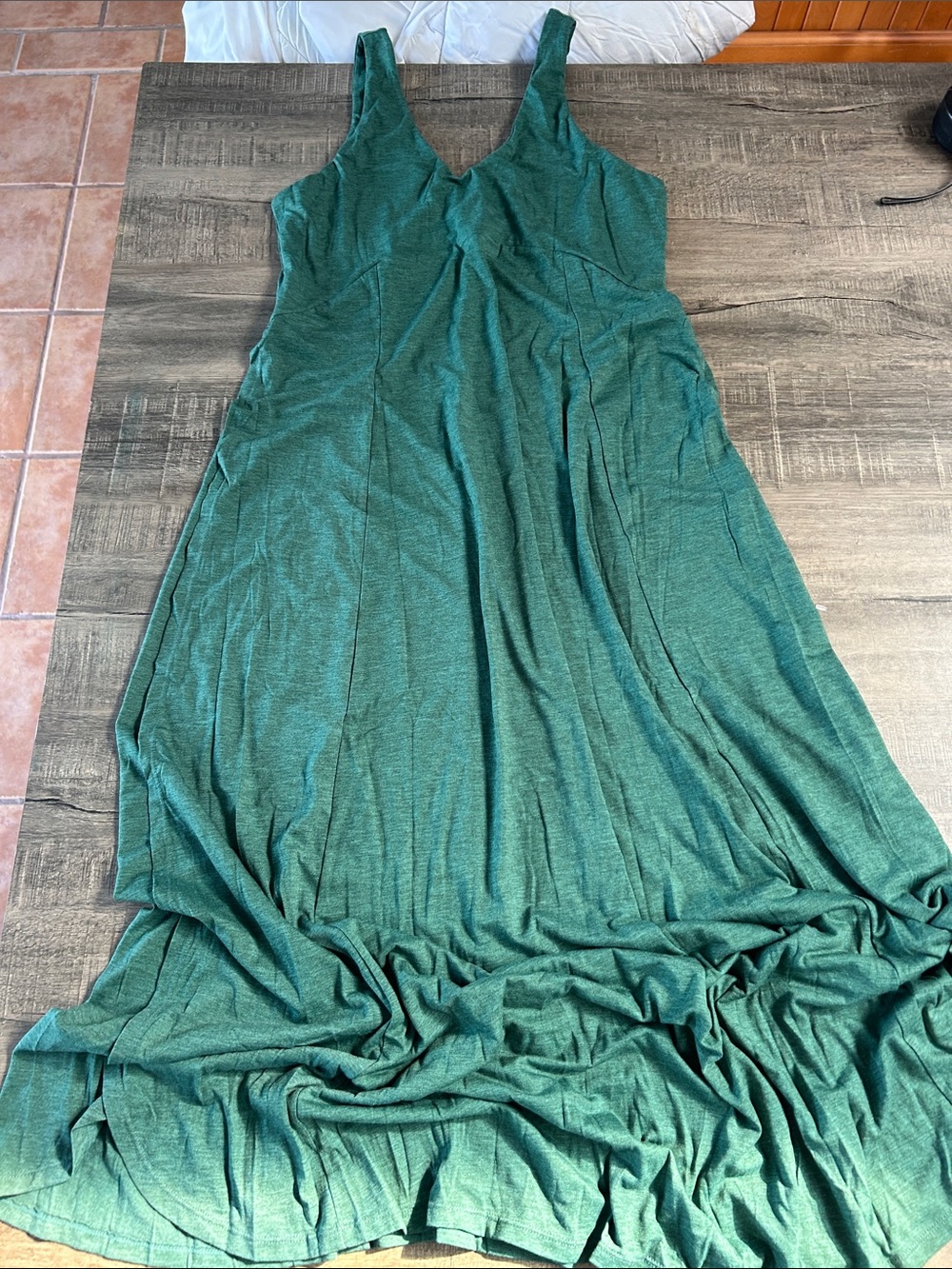 Sleeveless V-Neck Maxi Dress in Green